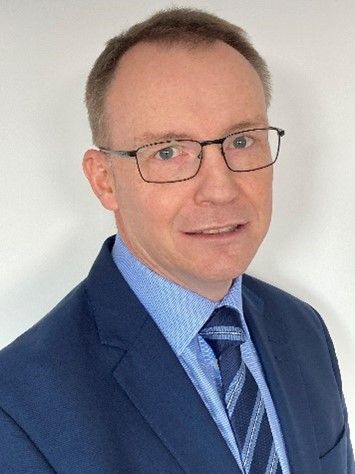 Ian Shuttleworth
